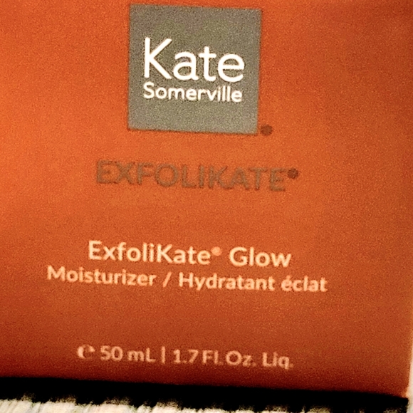NIB ExfoliKate Glow Moisturizer - Picture 4 of 7
